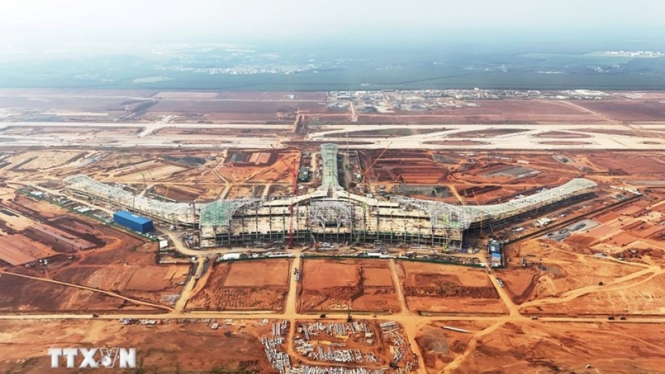 Vietnam, UK look to boost railway, aviation collaboration
